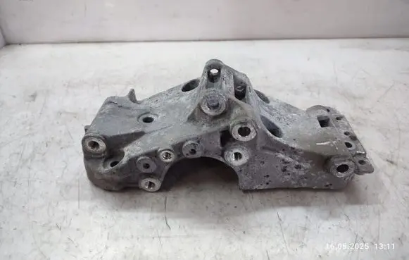 Generator/alternator bracket
