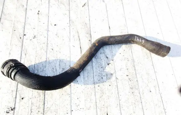 Ford Mondeo MK IV Engine coolant pipe/hose