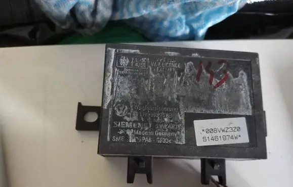 Volkswagen Golf III Immobilizer control unit/module 1h0953257b