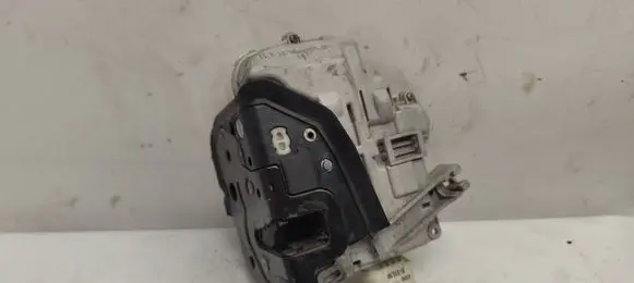 Audi A6 S6 C6 4F Front door lock 4F1837015