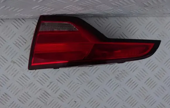 Audi A4 S4 B9 Tailgate rear/tail lights 8W9945076