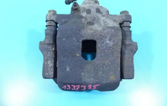 Toyota RAV 4 (XA20) Front brake caliper IMPRK1337395