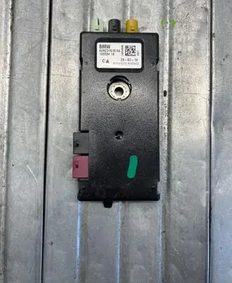 BMW 3 F30 F35 F31 Aerial antenna amplifier 9231515 10859410