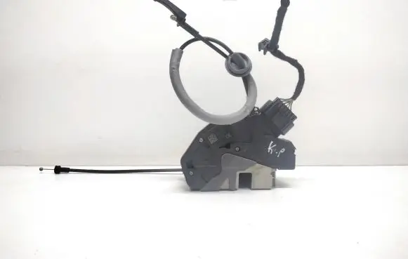 Volvo V60 Front door lock 31301738