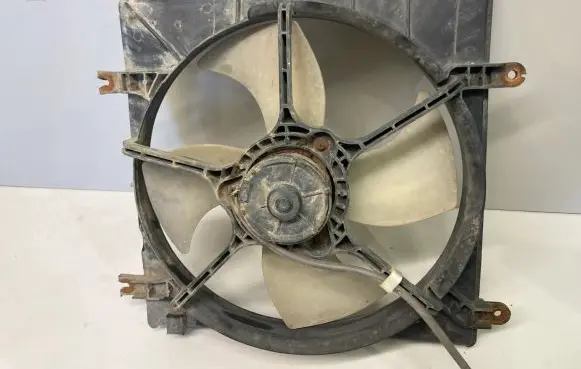 Honda CR-V Electric radiator cooling fan