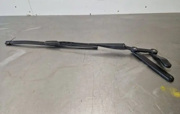 Mercedes-Benz C W206 Windshield/front glass wiper blade A2068201100