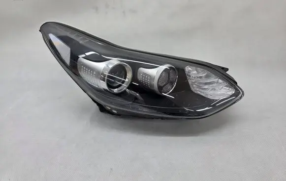 KIA Sportage Headlight/headlamp 92102-F1010
