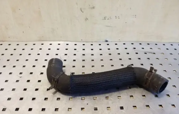 Toyota Avensis T250 Engine coolant pipe/hose