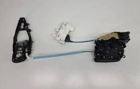 BMW M8 F91 F92 G14 G15 Front door lock 7477702
