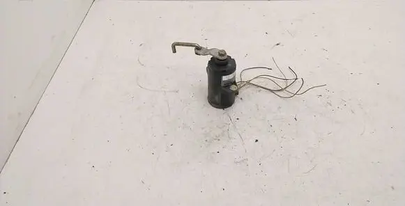 Accelerator throttle pedal