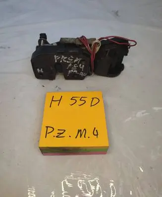 Mazda Premacy Front door lock 2F13