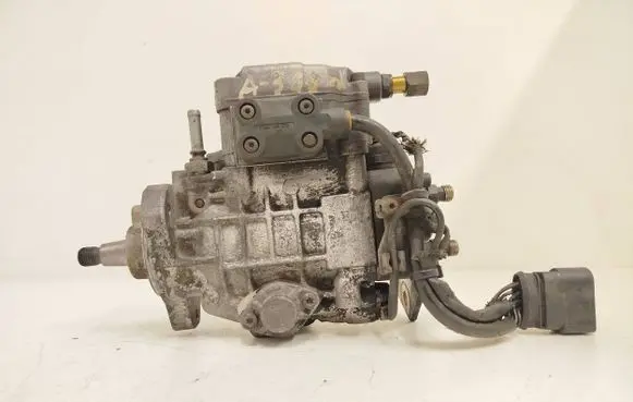 Volkswagen Golf IV Fuel injection high pressure pump 058130107D 0460404977