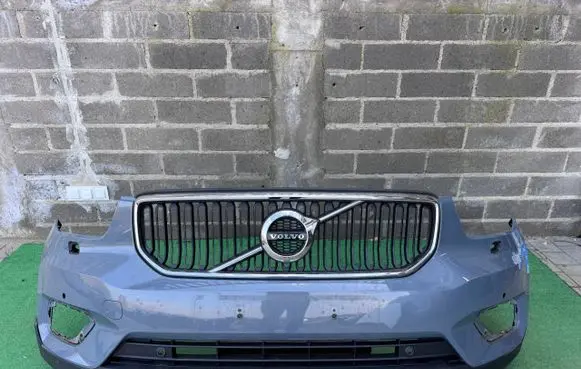 Volvo XC40 Front bumper 