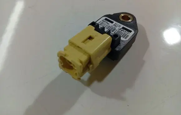 Hyundai i30 Airbag deployment crash/impact sensor 959202H000 95920-2H000