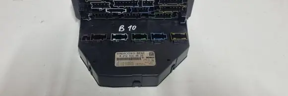 Mercedes-Benz C AMG W204 Fuse box set A2129003825 A2129010907 A2129027408