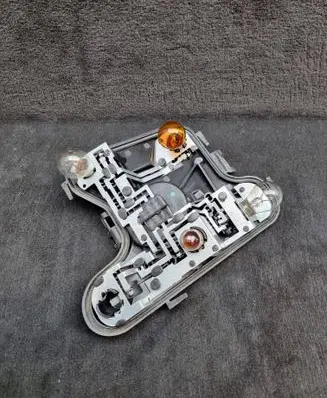 Audi A4 S4 B6 8E 8H Tail light bulb cover holder 153948 32300 8E5945258A