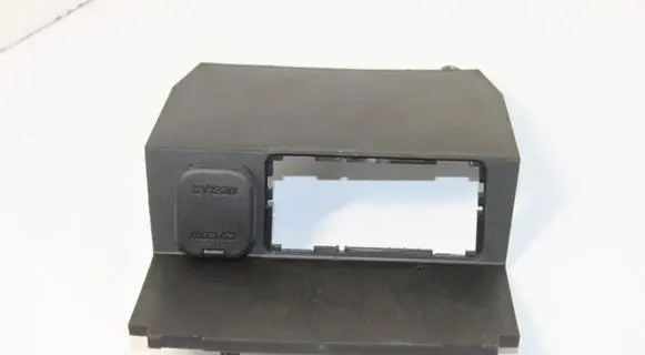 Mazda 3 III USB socket connector 