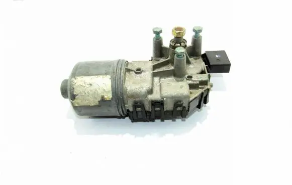 Volkswagen PASSAT B5.5 Wiper motor 0390241505