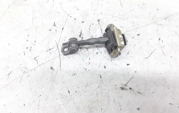 Skoda Fabia Mk1 (6Y) Front door check strap stopper
