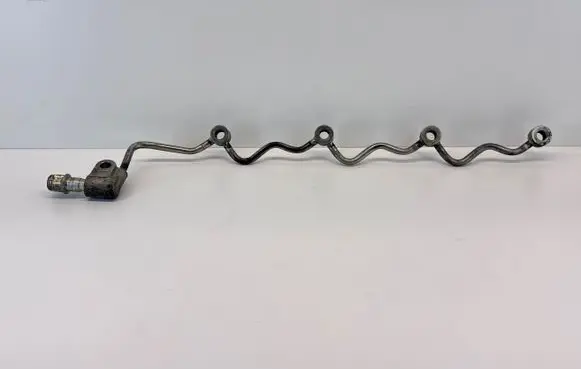 Toyota Avensis T250 Fuel return line/hose 