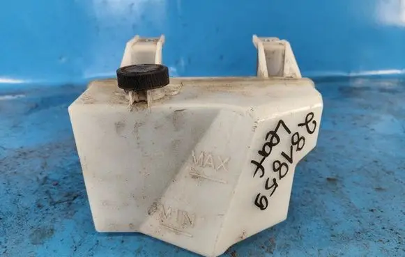 Nissan Leaf I (ZE0) Coolant expansion tank/reservoir 