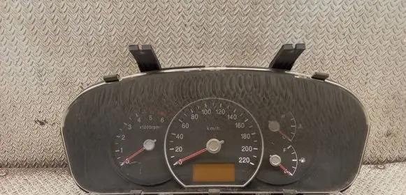 KIA Carens II Speedometer (instrument cluster) 940031D841
