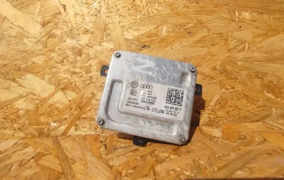 Volkswagen Passat Alltrack Xenon control unit/module 4G0907697F 28548046