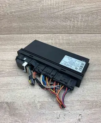 BMW 5 E60 E61 Gateway control module 9136039 E6xKBM
