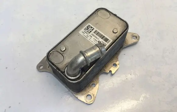 Mercedes-Benz GLC X253 C253 Engine oil radiator A6511801165