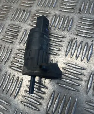 Volkswagen Multivan T5 Windscreen/windshield washer pump 1K6955651 SG712V 70100644