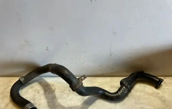 Intercooler hose/pipe