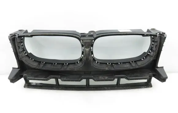 BMW X3 E83 Front grill 3414306