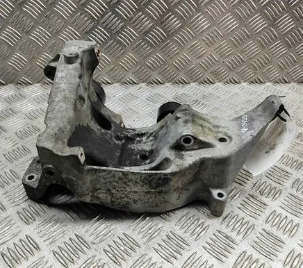 BMW 1 E81 E87 Generator/alternator bracket 7802639