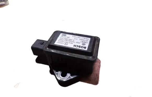 Audi A3 S3 A3 Sportback 8P ESP acceleration yaw rate sensor 8E0907637A 0265005245