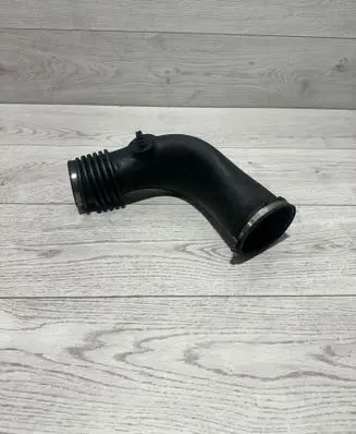 BMW X5 E70 Turbo air intake inlet pipe/hose 7798338 446285601 58300015