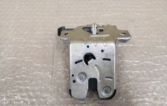 Audi A4 S4 B9 Tailgate/trunk/boot lock/catch/latch 8W0827503