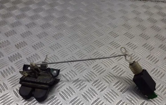 Audi A6 S6 C5 4B Tailgate/trunk/boot lock/catch/latch