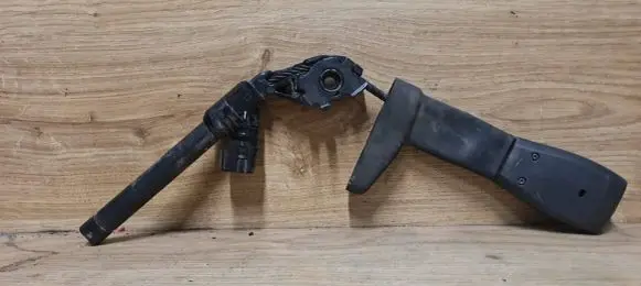 Volvo V50 Power steering belt tensioner 8544