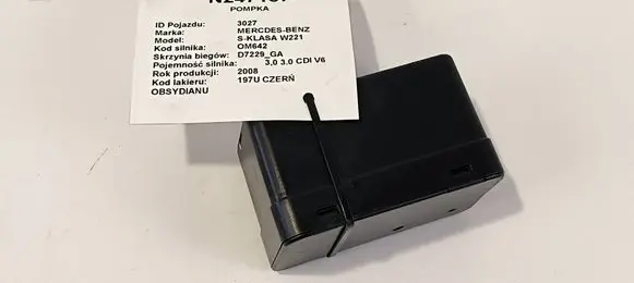 Mercedes-Benz S W221 Central locking vacuum pump 2218000248ZAMKA