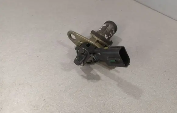 Mazda Tribute Tailgate exterior lock J4IM7136 32911607A