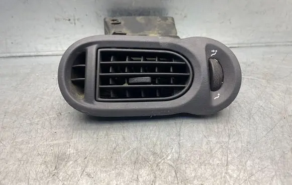 Renault Modus Dashboard side air vent grill/cover trim 4622619