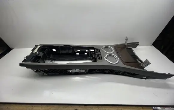 BMW 7 E65 E66 Center console 8223326