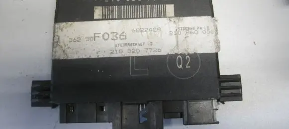 Mercedes-Benz E W210 Door control unit/module 2108207726