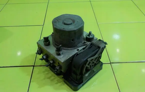 Ford Transit Custom ABS Pump GK212C405AF