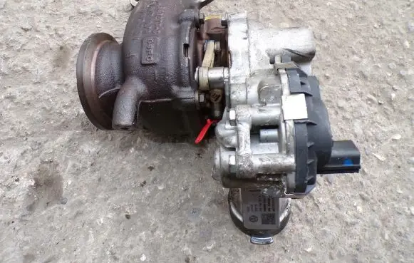 Volkswagen Golf VII Turbo 8605980003