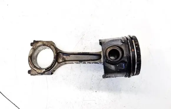 Ford Mondeo Mk III Piston with connecting rod