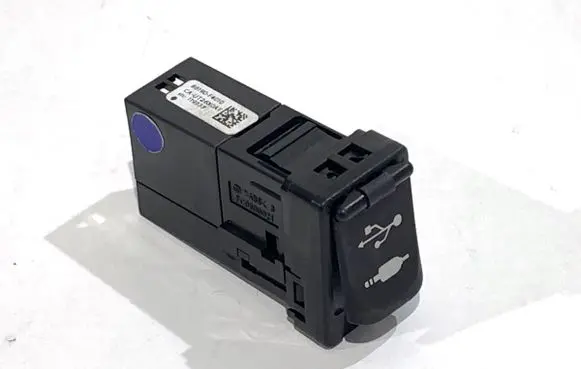 Toyota C-HR I USB socket connector 86190F4010
