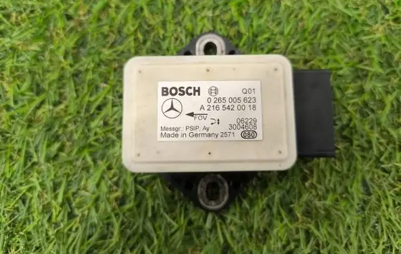 Mercedes-Benz CLS AMG C219 ESP acceleration yaw rate sensor A2165420018 8100719917 8J9900992Q