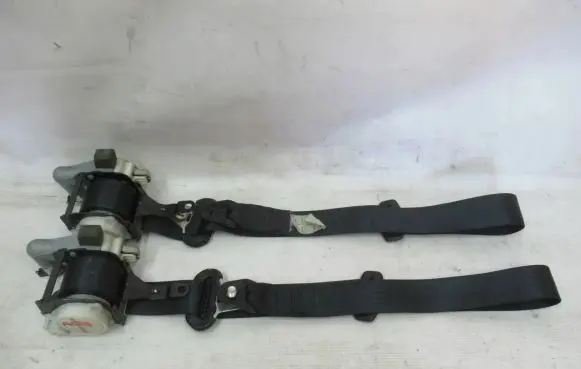 Suzuki Alto Front seatbelt