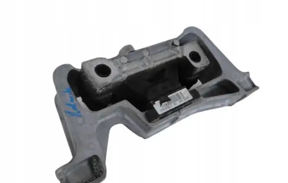 Mercedes-Benz A W176 Engine mount bracket A2462402617